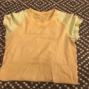 Lululemon short sleeve